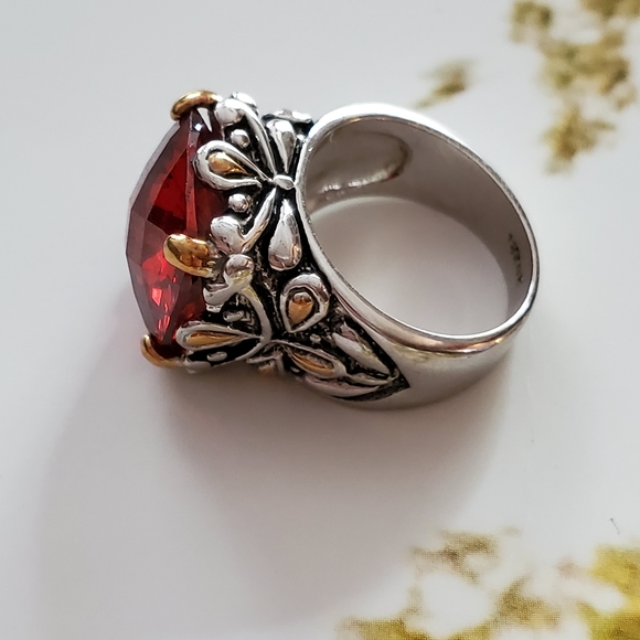 Fabulous Checkerboard Faceting Firey Color Ring - Picture 5 of 11